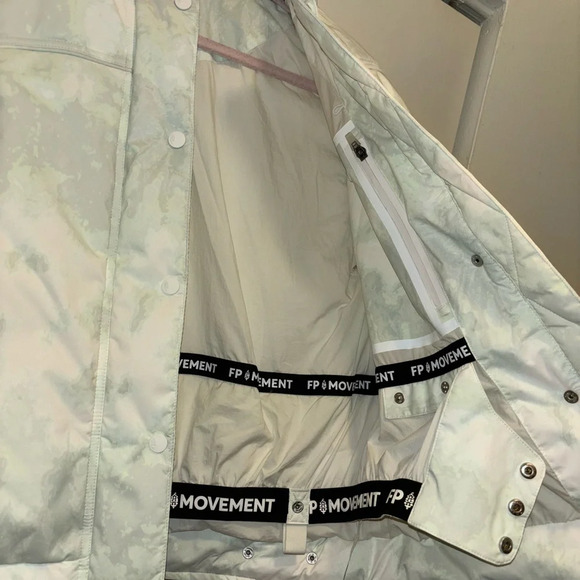 NWOT Free People Snow Bunny Slope Puffer Jacket - Picture 16 of 16